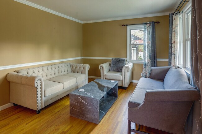 Foto del edificio - 22 Clayton Ave