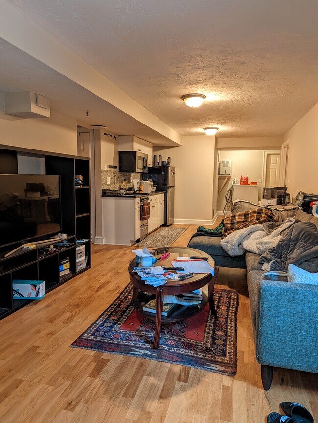 Building Photo - 27 Winthrop Rd