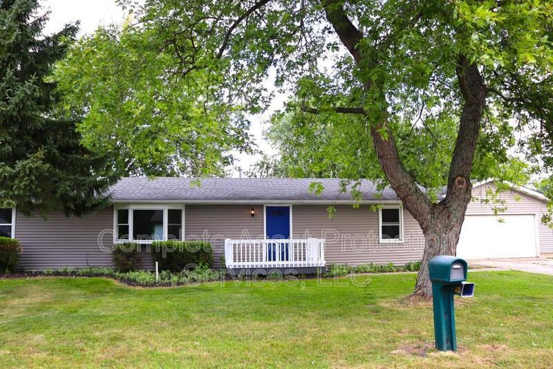 111 W Carrie Ave, Wanatah, IN 46390 House Rental in Wanatah, IN