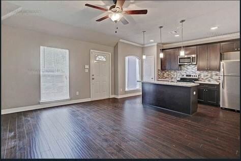 Building Photo - 4204 Stassen St