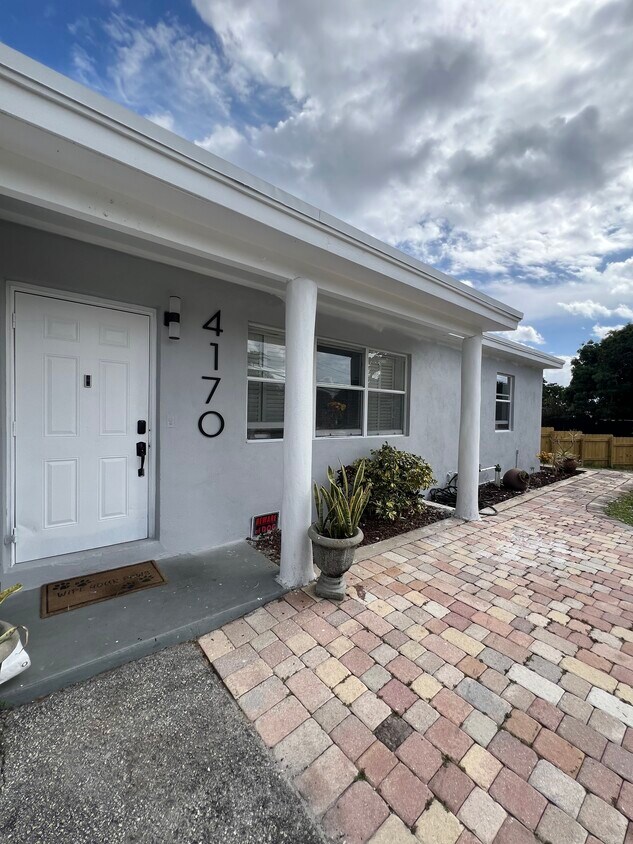 Foto principal - 4170 NE 15th Ave