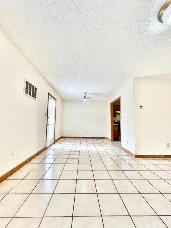 Building Photo - 1294 Milligan Hwy