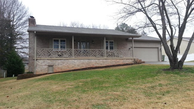 Building Photo - 1106 Mountain Breeze Ct