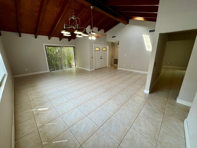 Foto del edificio - 10836 SW 132nd Circle Ct