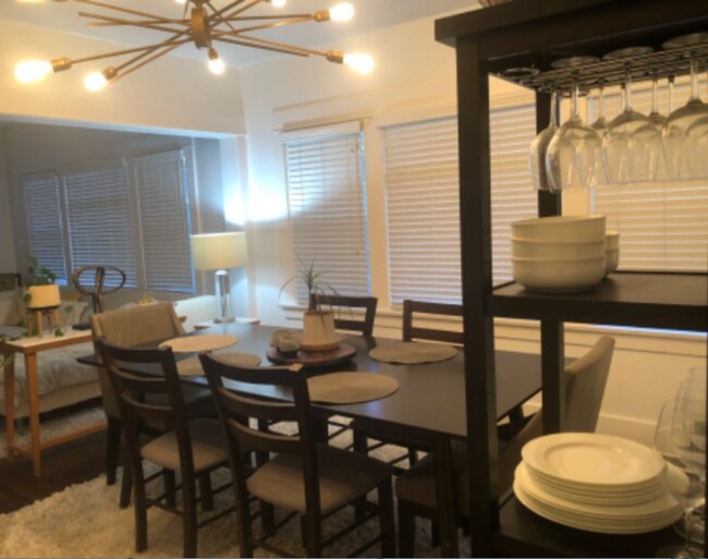 Foto del edificio - 867 W 9th St