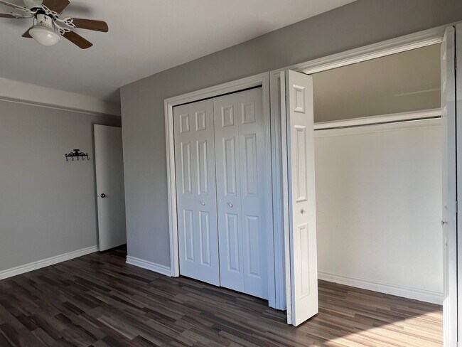 Photo du bâtiment - SPACIOUS RENOVATED TWO BEDROOM APARTMENT - COLE HARBOUR