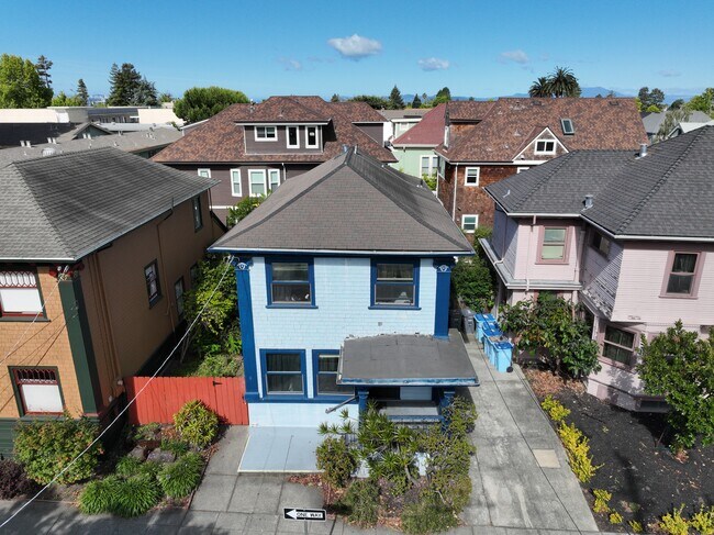 Exterior 3D - 2432 Milvia St