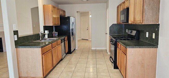 Building Photo - 25207 Clover Ranch Dr
