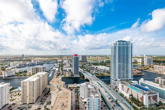 Foto del edificio - 1800 S Ocean Dr