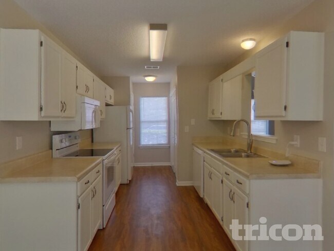 Building Photo - 127 Wenlock Cir