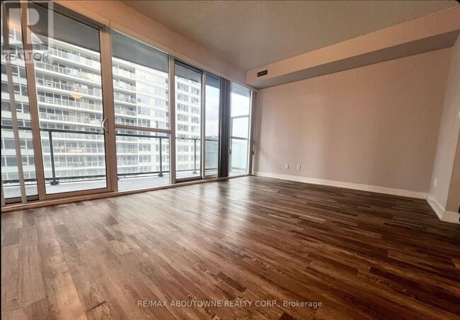 Photo du bâtiment - 20 Bruyeres Mews