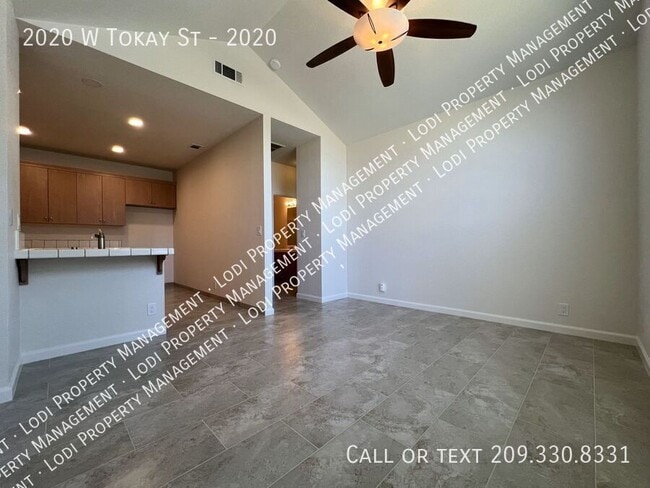 Building Photo - 2020 W Tokay St
