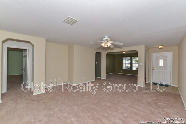 Building Photo - 112 Sunrise Falls