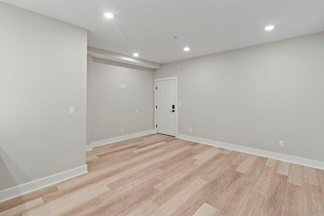 Foto del edificio - 2625 W Jefferson St