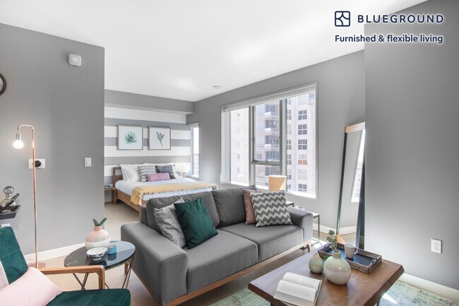 Foto del edificio - 225 S Grand Ave