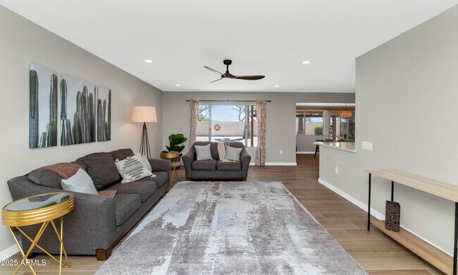 Building Photo - 17227 N Country Club Dr