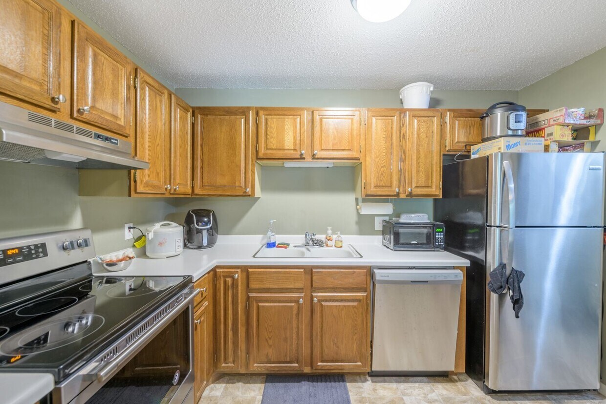 Primary Photo - 1 br, 1 bath House - 10441 Greenbrier #107
