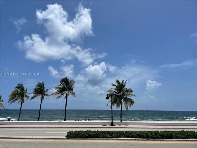 Building Photo - 209 N Fort Lauderdale Beach Blvd