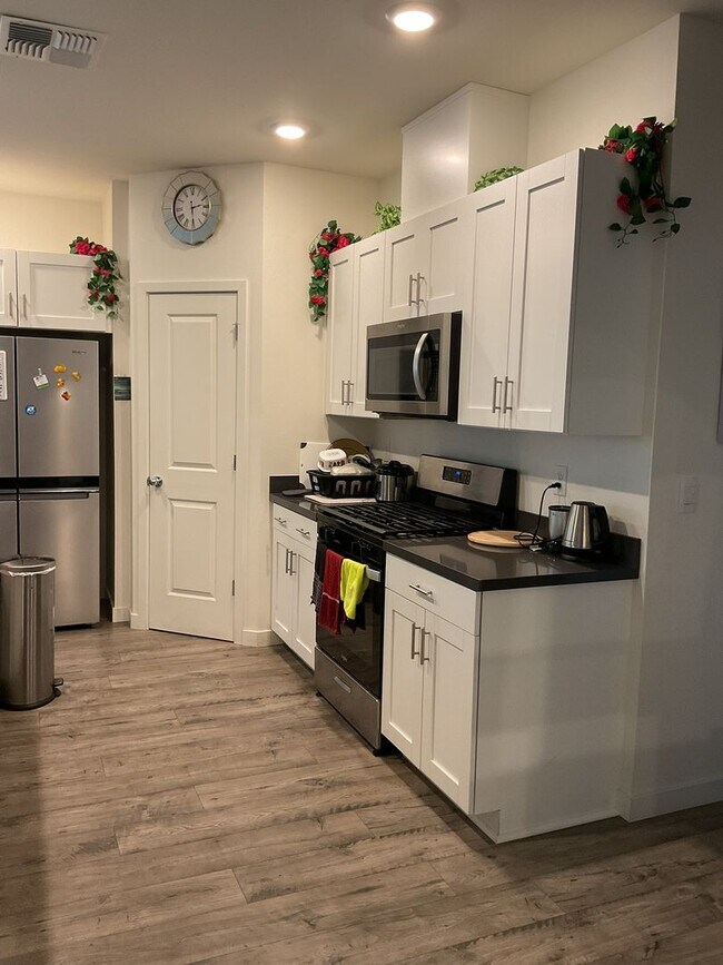 Foto del edificio - 3662 Ginny Ct