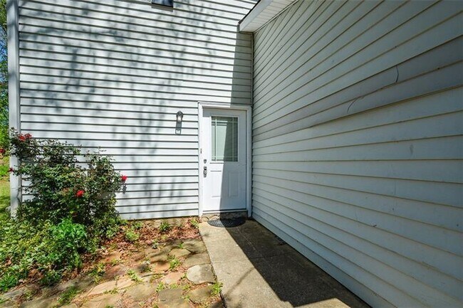 Foto del edificio - 160 Timber Creek Ln SW