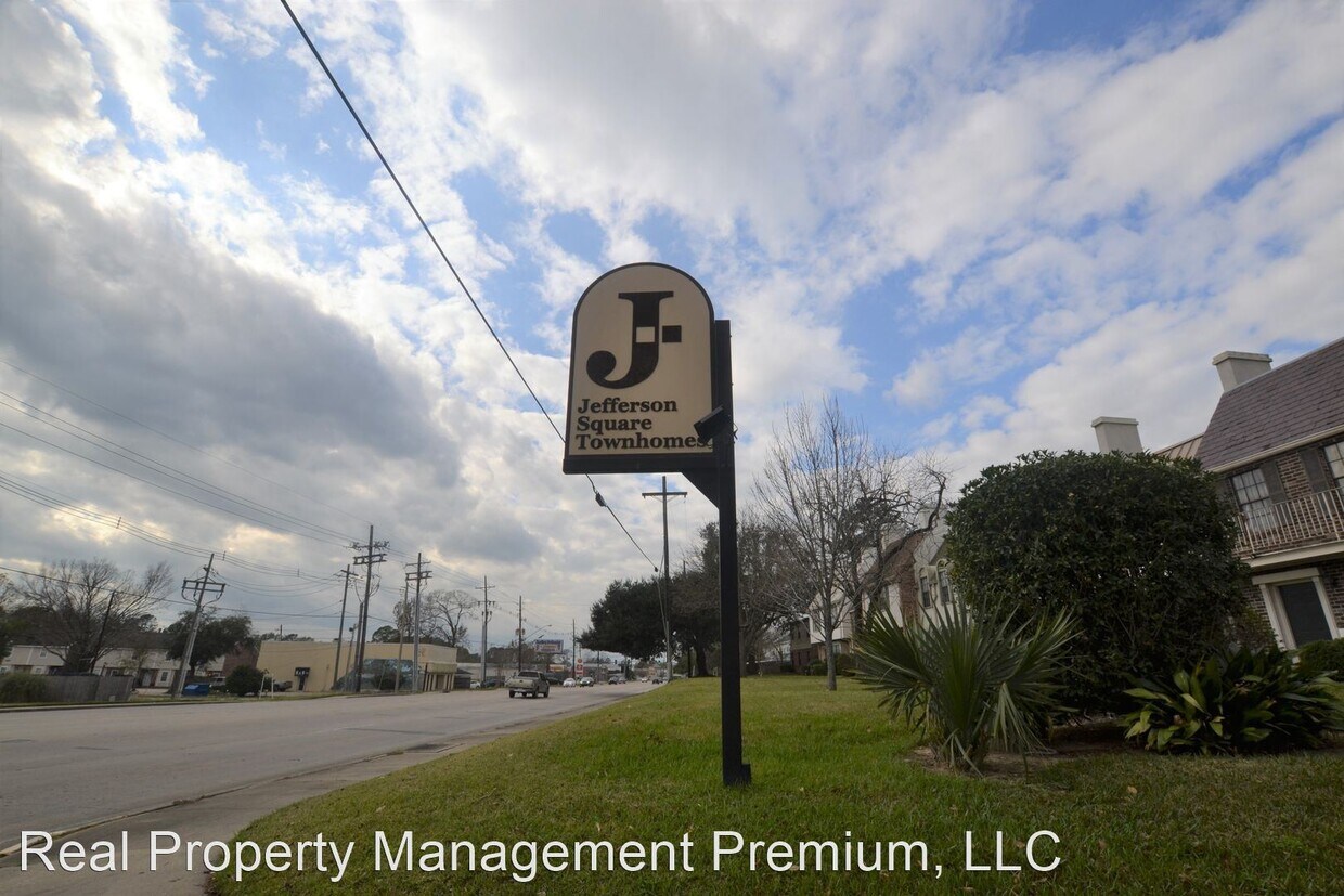 2 br, 1.5 bath House 10135 Jefferson Hwy House for Rent in Baton