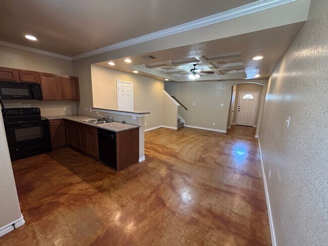 Building Photo - 3 bed 2.5 bath townhome located near 1604 ...
