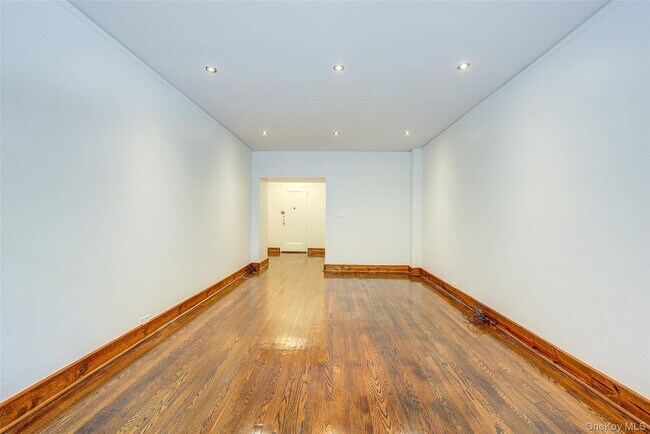 Foto del edificio - 34-40-40 79th St