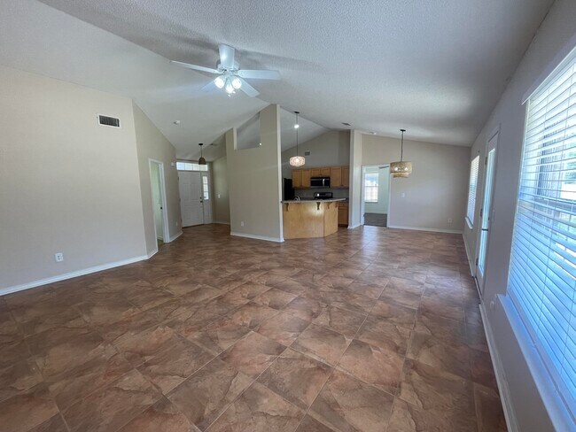Foto del edificio - 6655 Bryant Rd