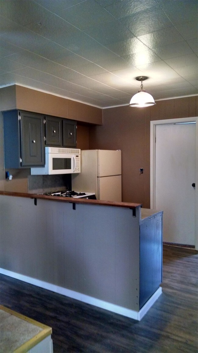 Foto del edificio - 10834 Northland Dr NE
