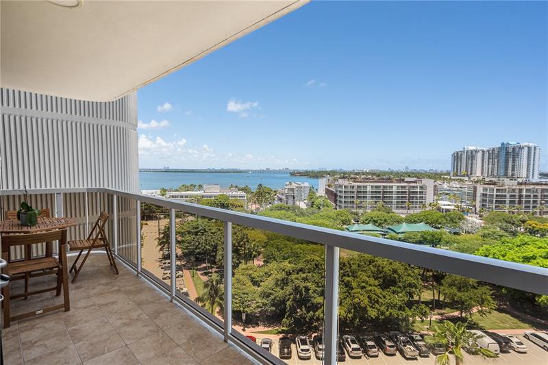 Foto del edificio - 9 Island Ave