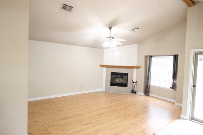 Building Photo - 1408 SW 23rd St