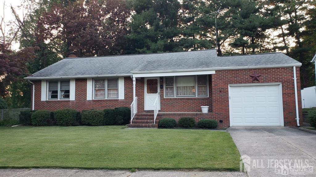 Primary Photo - 43 Hoffman Ave
