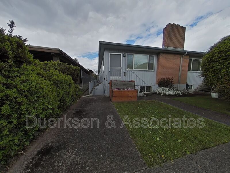 Primary Photo - 2709 NW Taylor Ave