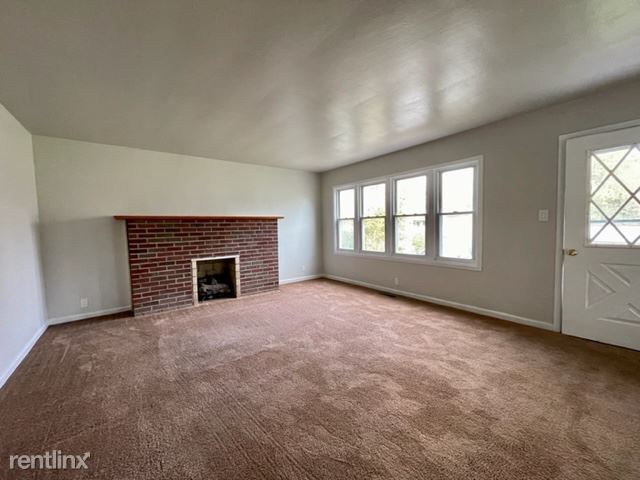 Building Photo - 3 br, 1 bath House - 1114 Monroe Ave