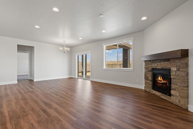 Building Photo - New 3 Bedroom - 2 Bath Home in Star