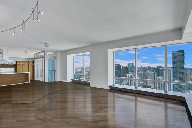 Foto del edificio - 1425 Brickell Ave