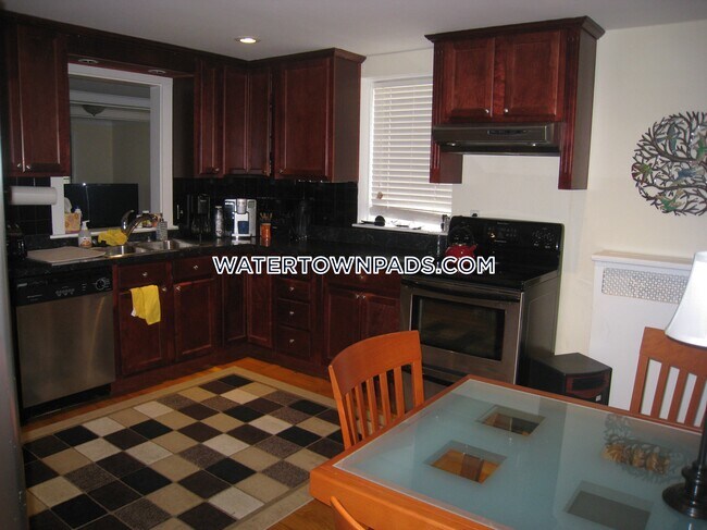 Foto del edificio - 7 Ladd St