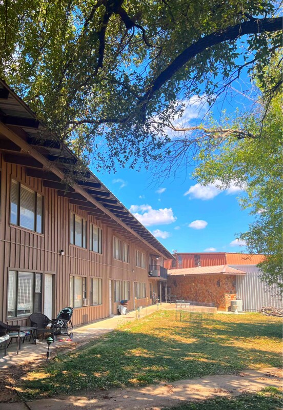 401 Buchanan Dr, TX 78611 Room for Rent in TX