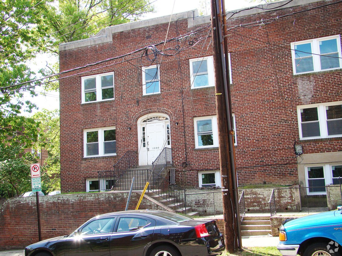 Building Photo - 1400 Oglethorpe St NW