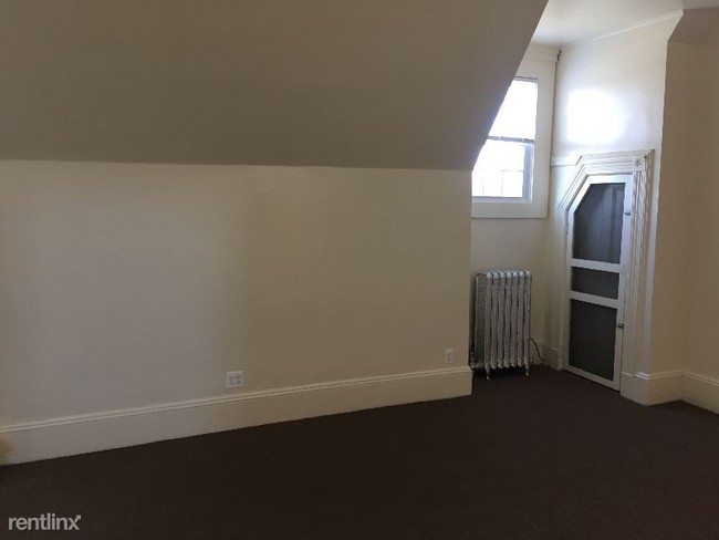 Building Photo - 1 br, 1 bath Apartment - 114 Westervelt Ave.