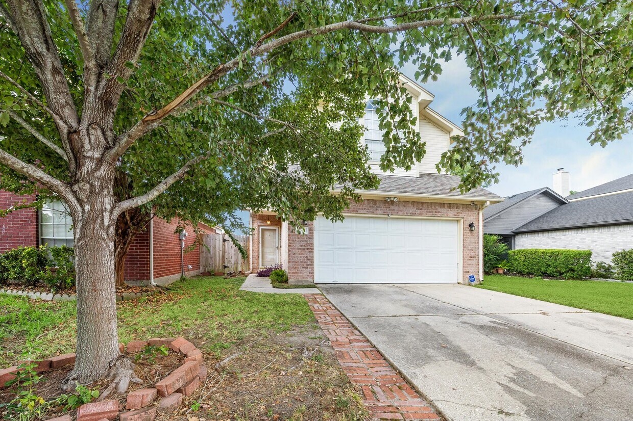 Foto principal - 11902 Oakner Dr