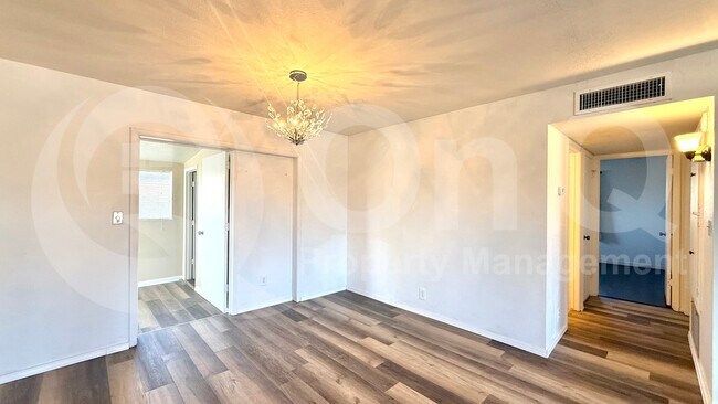 Foto del edificio - 740 N 62nd St