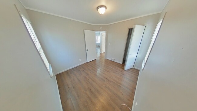 Building Photo - 8059 Prospect Ave