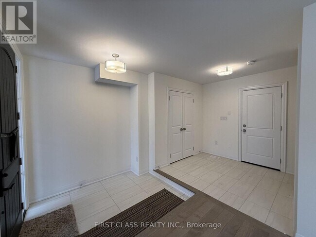 Photo du bâtiment - 28 Gardeners Ln