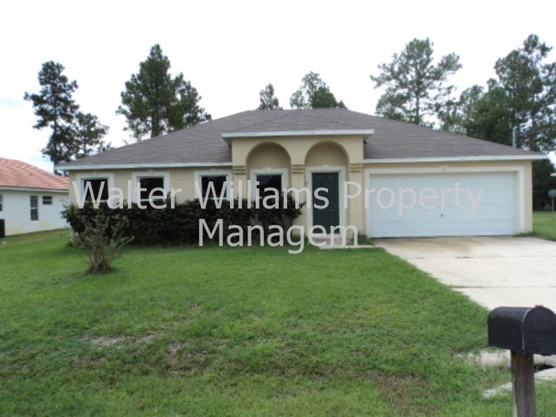 $1900 4/2/2 in Palm Coast www.werentsuns... - $1900 4/2/2 in Palm Coast   www.werentsuns...