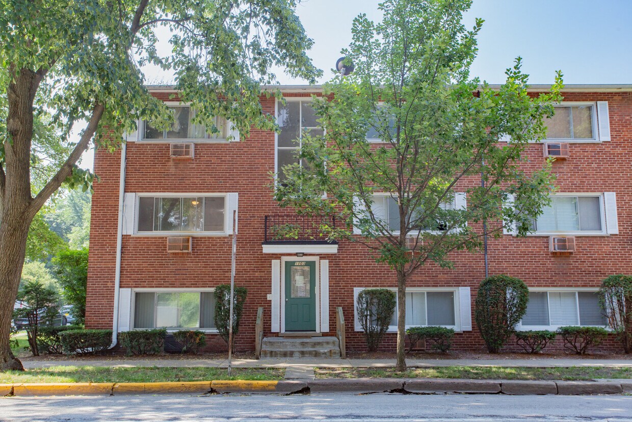 Foto principal - 1103 Washington Blvd