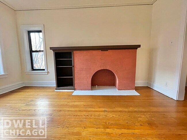 Foto del edificio - 2510 N Kedzie Blvd