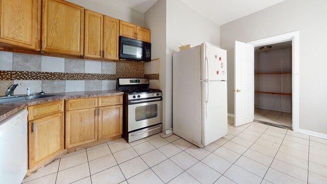 Foto del edificio - Lovely West Philly 3 Bedroom Home for Rent
