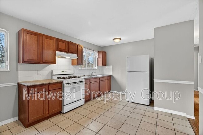 Building Photo - 1455 Redman Blvd