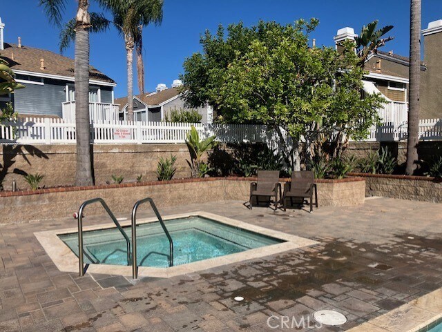 Foto del edificio - 45 Briarwood Ln